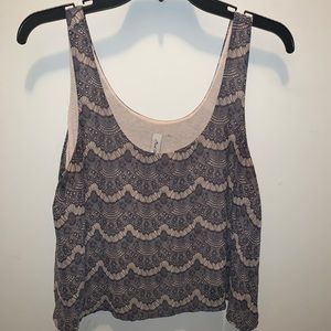 💙NWOT Crop Top